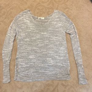 Light long sleeve sweater (XS/S)